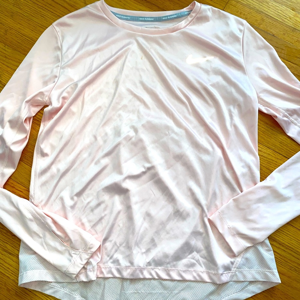 Nike dri fit medium long sleeve work out shirt with thumb holes